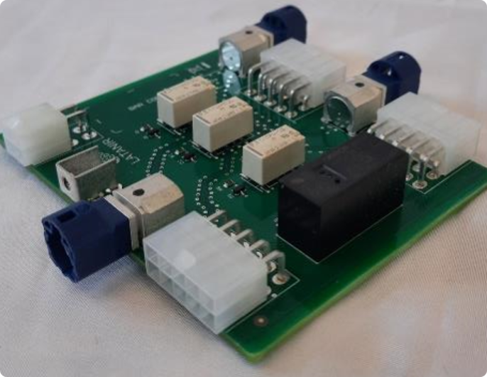 LATANIR circuit board with connectors and relays